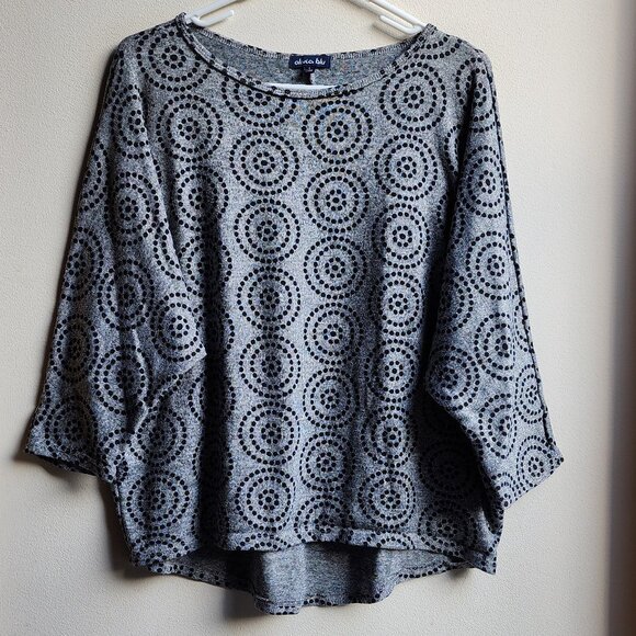 Olivia Blu Gray/Black Geometric Print Batwing Jersey Size Large - Picture 6 of 16